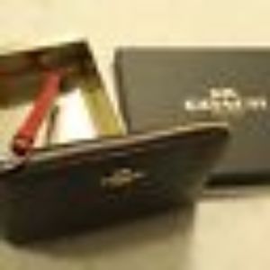 Coach Signature Corner Zip Wristlet